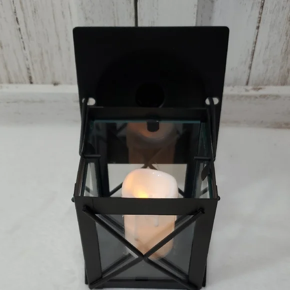 Black Lantern With Candle - Picture 2 of 6